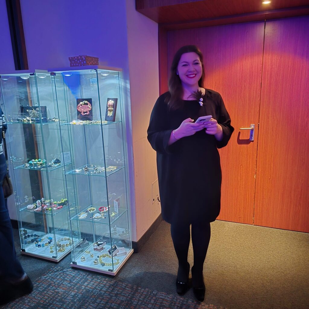 4ba2a32f-6c3b-4c62-bf4a-1ee0fc272e7c